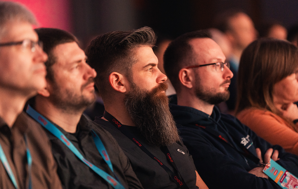 the audience is listening